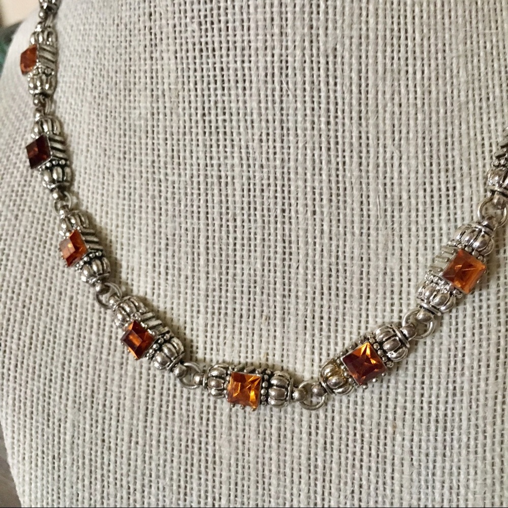 ✨ Necklace ✨ - Picture 2 of 3